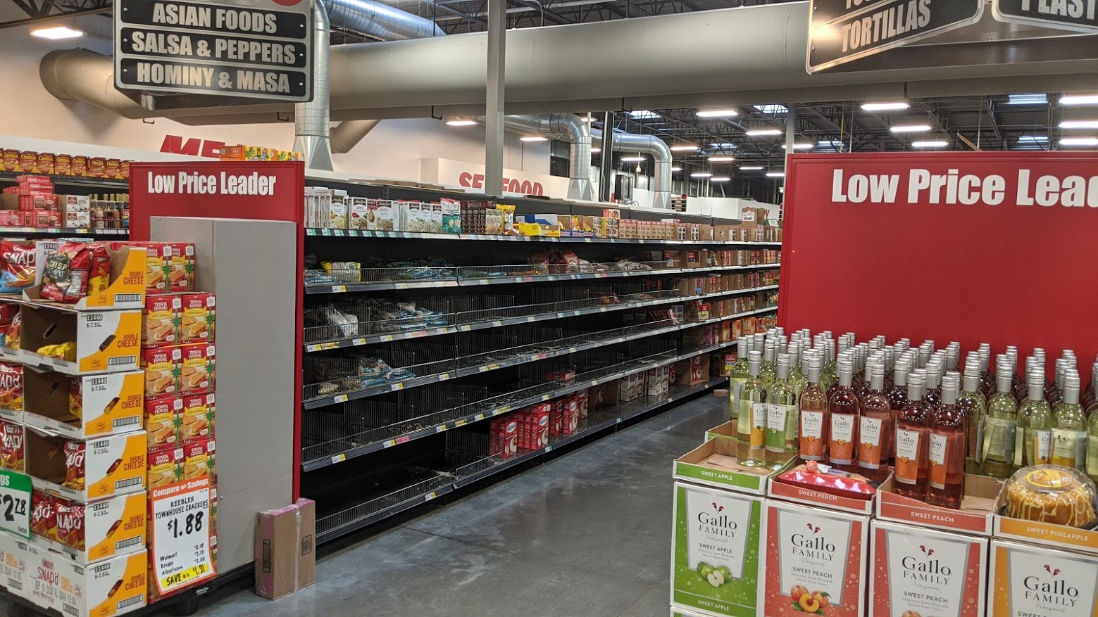 A grocery aisle, barren of pasta